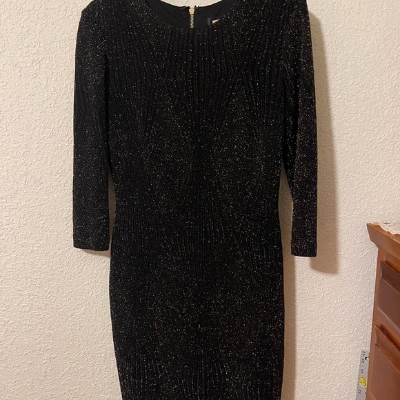 Alexia Admor Black and Gold Long Sleeve Dress - Picture 1 of 8